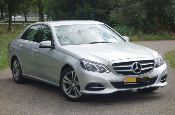 Mercedes-Benz E220